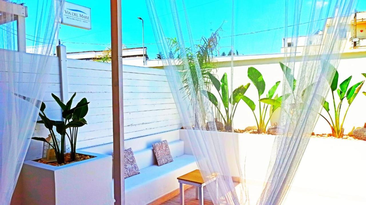 B&B Suites Via Del Mare Presicce Bagian luar foto