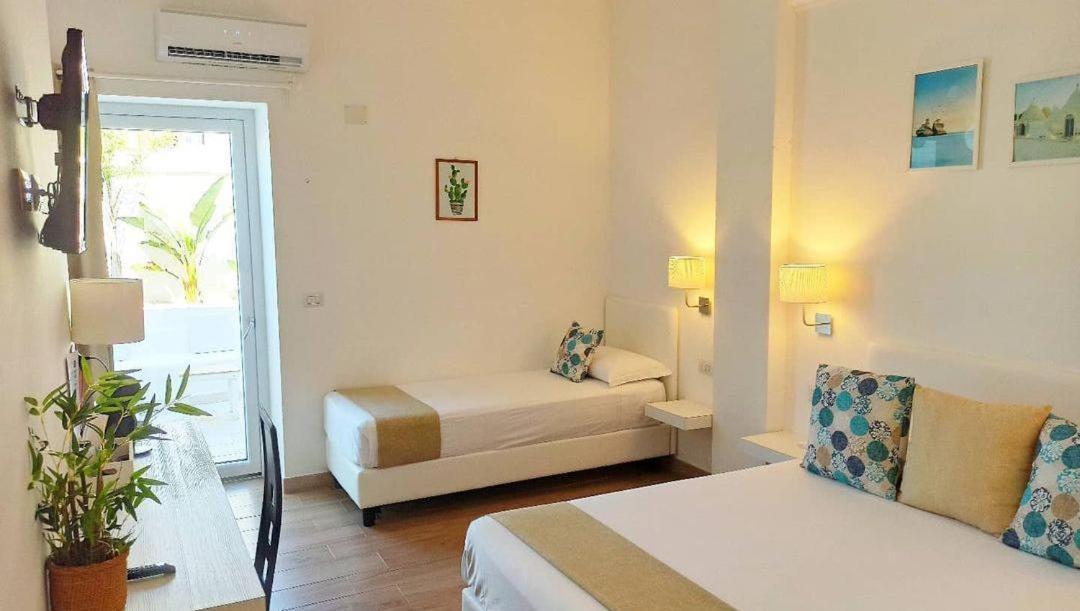 B&B Suites Via Del Mare Presicce Bagian luar foto
