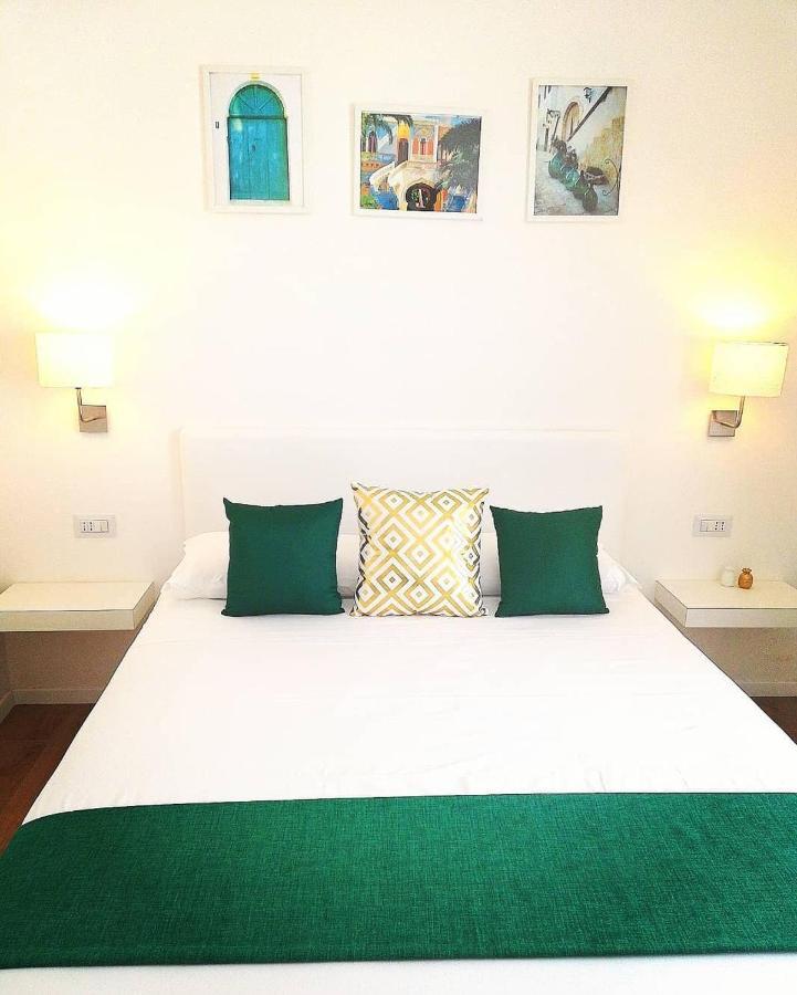 B&B Suites Via Del Mare Presicce Bagian luar foto