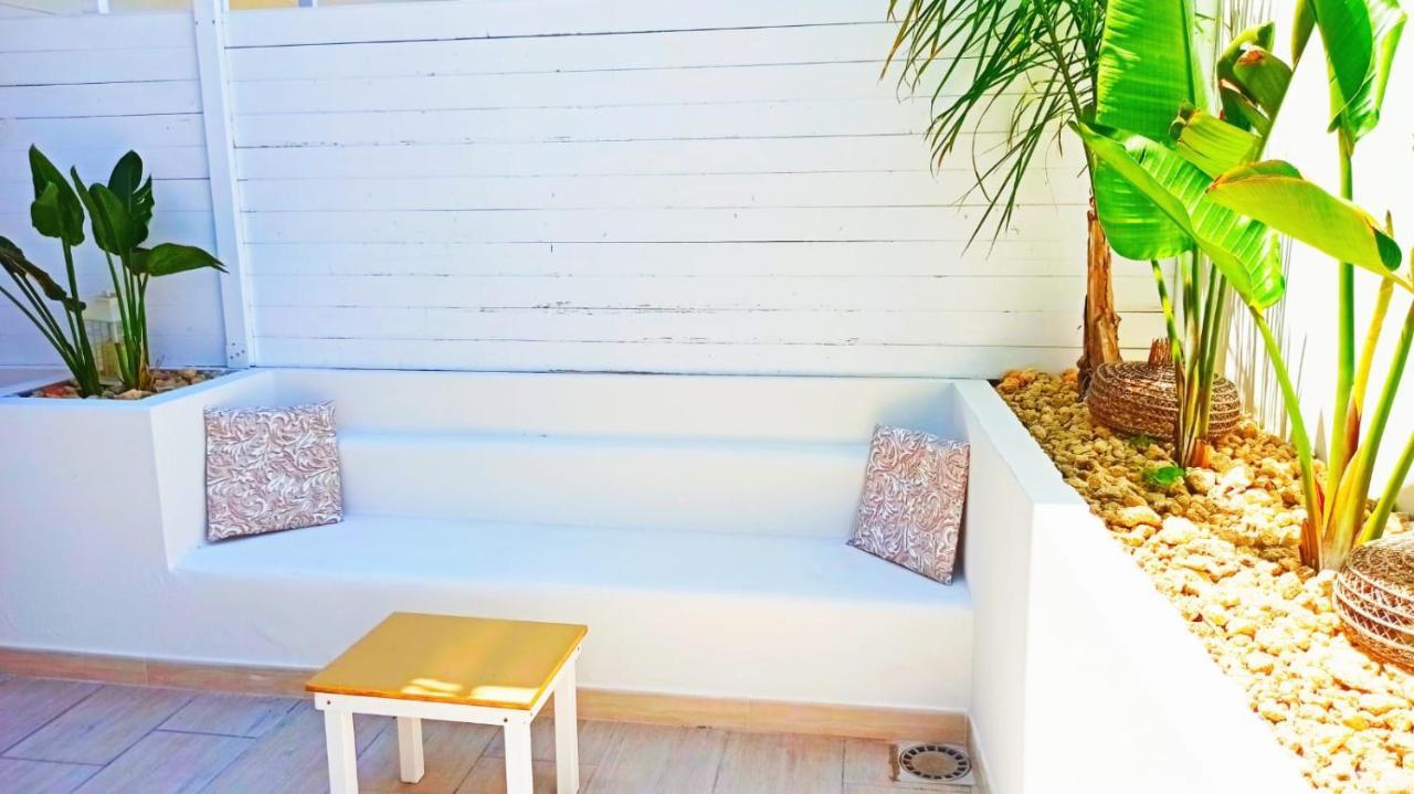 B&B Suites Via Del Mare Presicce Bagian luar foto