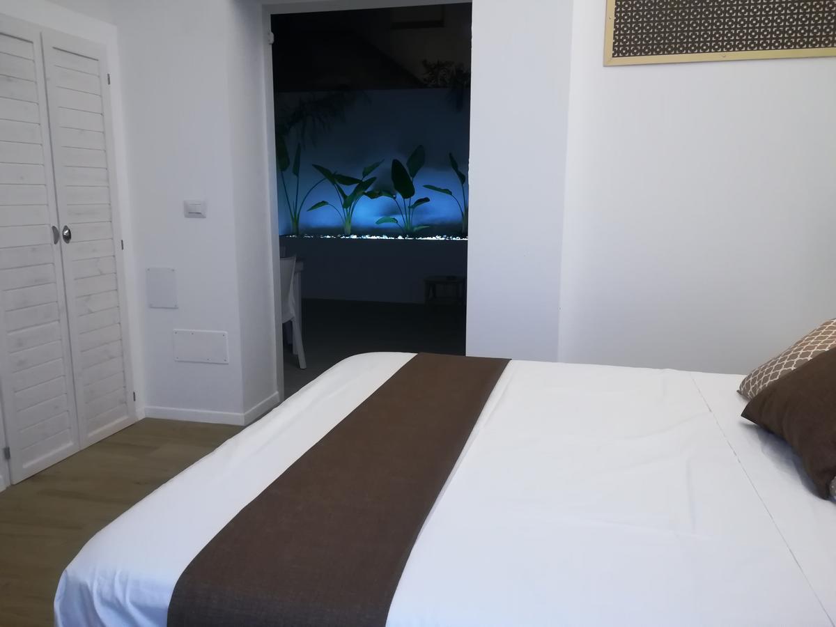 B&B Suites Via Del Mare Presicce Bagian luar foto